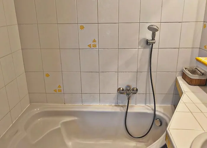 New Fast Lejlighed *